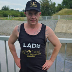 Muscle-Shirt „Meine WÜRDE?...