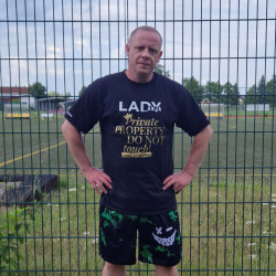 T-Shirt „Private PROPERTY...