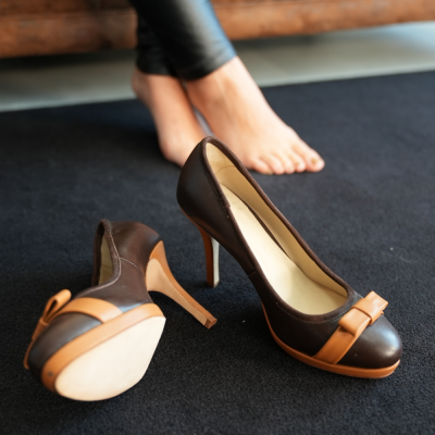 Dunkelbraune High Heels der Marke Shoe Vita