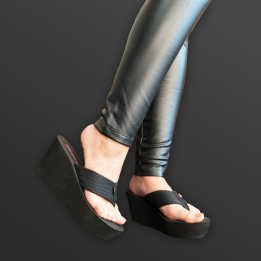 Flip-Flops by Rocket Dog