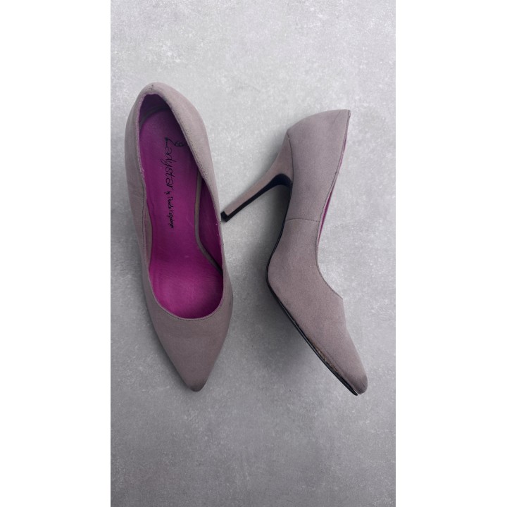 Getragene LadyStar Pumps