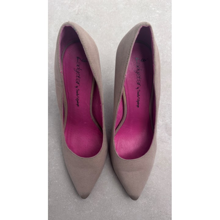 Getragene LadyStar Pumps